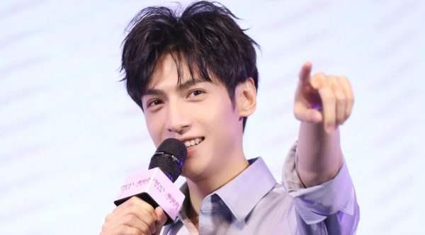 娱乐圈爆料客罗云熙,娱乐圈爆料客背后的神秘面纱 第3张 娱乐圈爆料客罗云熙,娱乐圈爆料客背后的神秘面纱 第3张